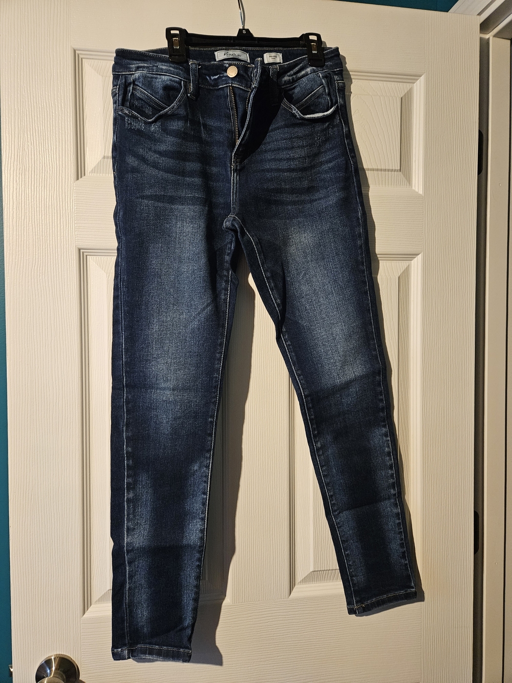 KanCan Women's Dark Wash Blue Jeans - Slim Fit